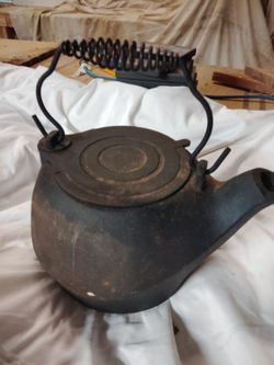 Cast Iron Kettle
