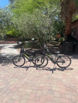 Hyper mountain E bikes