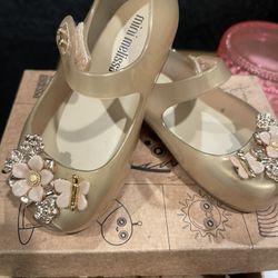 Mini Melissa