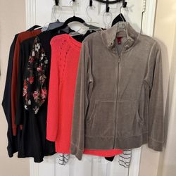 10 Ladies Médium Winter Shirts And Sweaters 