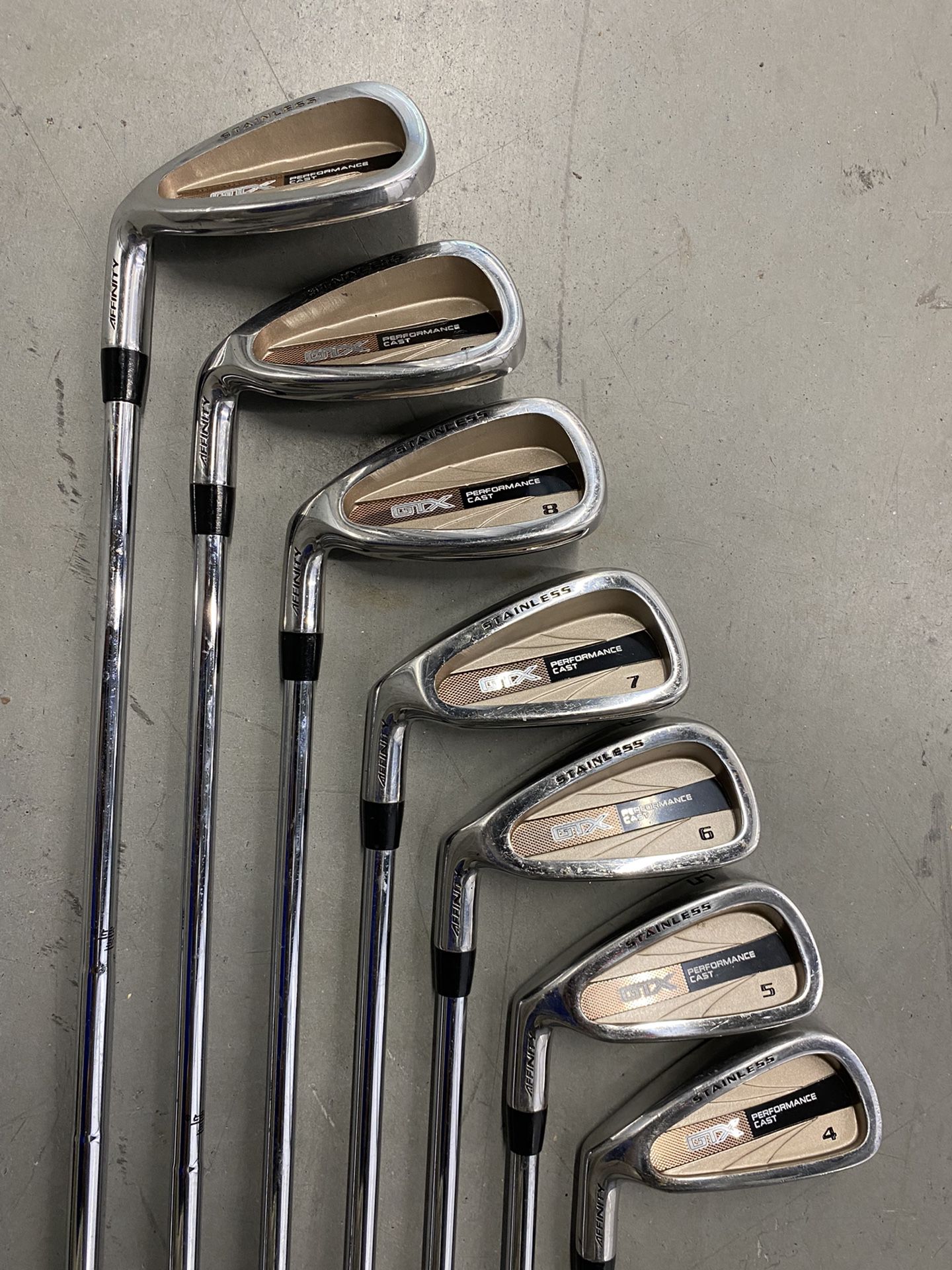 AFFINITY GTX Performance Cast Golf Set of 7 clubs 4-9, P Steel Regular Flex Left (Good condition)