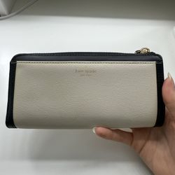 Kate Spade Early 2000’s Classy Wallet