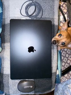 2025 MacBook Air 15” M4 in Midnight 256gb ssd and 16gb of ram