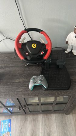 XBOX ONE STEERING WHEEL W PEDALS