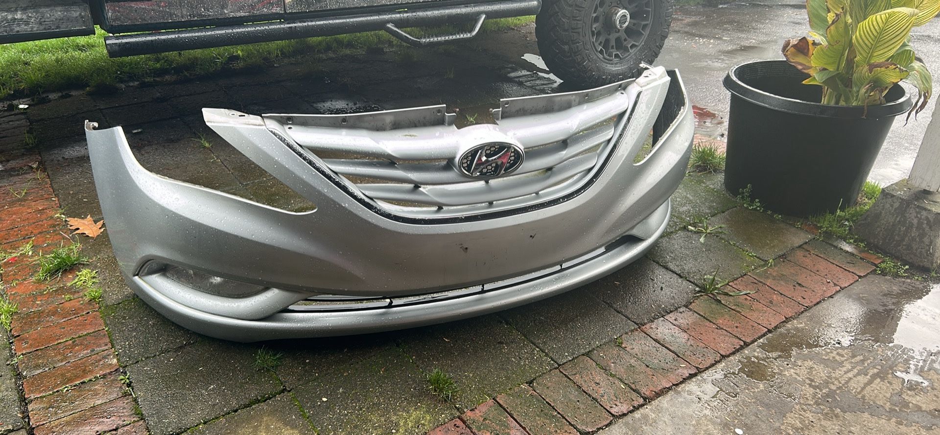 FRON BAMPER. HYUNDAI SONATA 20013