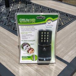 LED HD Flashlight ~ Flip Phone Style Flash Light ~ Very Bright & Clear ~ 12 LED Lights • Camping & Hiking, Flashlight's, Lantern & Light Accessories