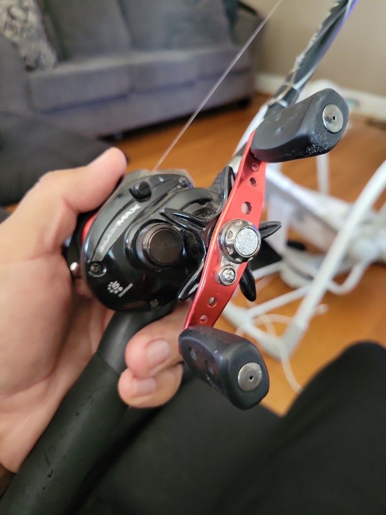 Abu Garcia Vigilante Baitcasting Combo