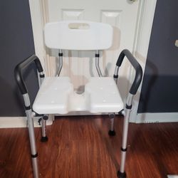 New.Shower Chair forlnside Shower withArms andBack, IntegratedAnti-Slip DesignShower Seat, U-Shape Groove Cutout for PrivateCleaning