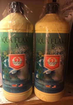 House & Garden Aqua Flakes A & B