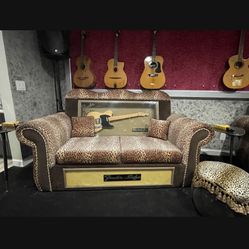 Fender Sofa [Guitar Display Case//// Couch/// Speaker Box]