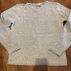 Woman’s Columbia Sweatshirt Shipping Available 