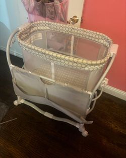Bassinet 