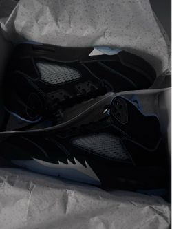 Black Carolina 5s