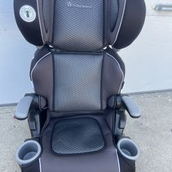 BABY TREND BOOSTER SEAT