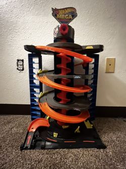 Hot Wheels Mega Garage