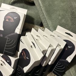 Nike Pro Hyperwarm Balaclava Hood