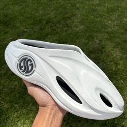 361 Degrees AG Whale 2 Beige