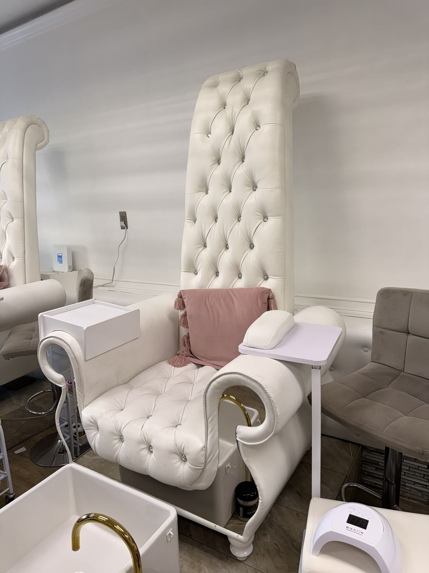 Nail Chairs , Pedicure Chair , White Chair , Sofa Chair 