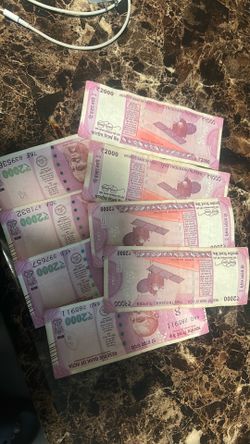 (20) 2000 RUPEES