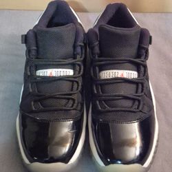 Jordan 11 Retro Low "Infrared 23" (GS) - Sz 7y
