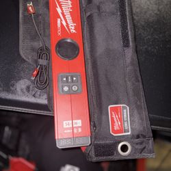 Milwaukee 14 in. Redstick Digital Box Level with Pin-Point Measurement Technology