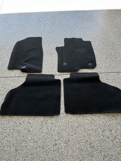 OEM Car Mats For 2022 GM SUV’s.