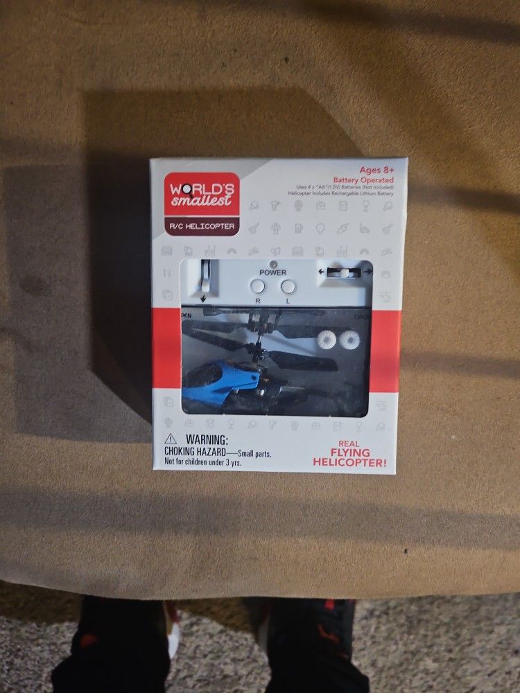 R/ C HELICOPTER