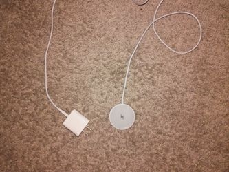 Magnetic Wireless Charger Pad + 20W USB-C Fast Charging Block Combo