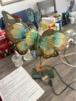 Adorable butterfly lamp