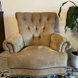 Thomasville Vintage Chair 
