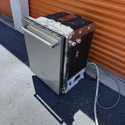 KITCHENAID KITCHENAID 24-in Top Control Built-in Dishwasher ( Stainless Steel with PRINTSHIELD Finish), ProWash, 47-Decibel