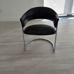 Modern Black Chair - Great Condition