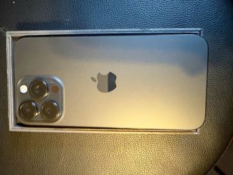 Apple iPhone 15 Pro Max  1TB Space Black immaculate condition