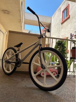 FOR SALE 24" R E D L I N E  BMX
