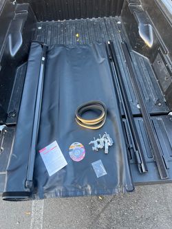 Truck bed cover