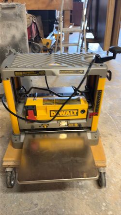 De Walt DW734  thicknessplaner 12”