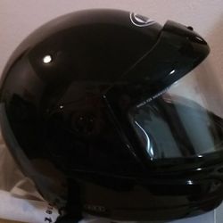 Black helmet HTC new in box size M