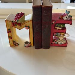 Whimsical Mary Engelbreit Bookends