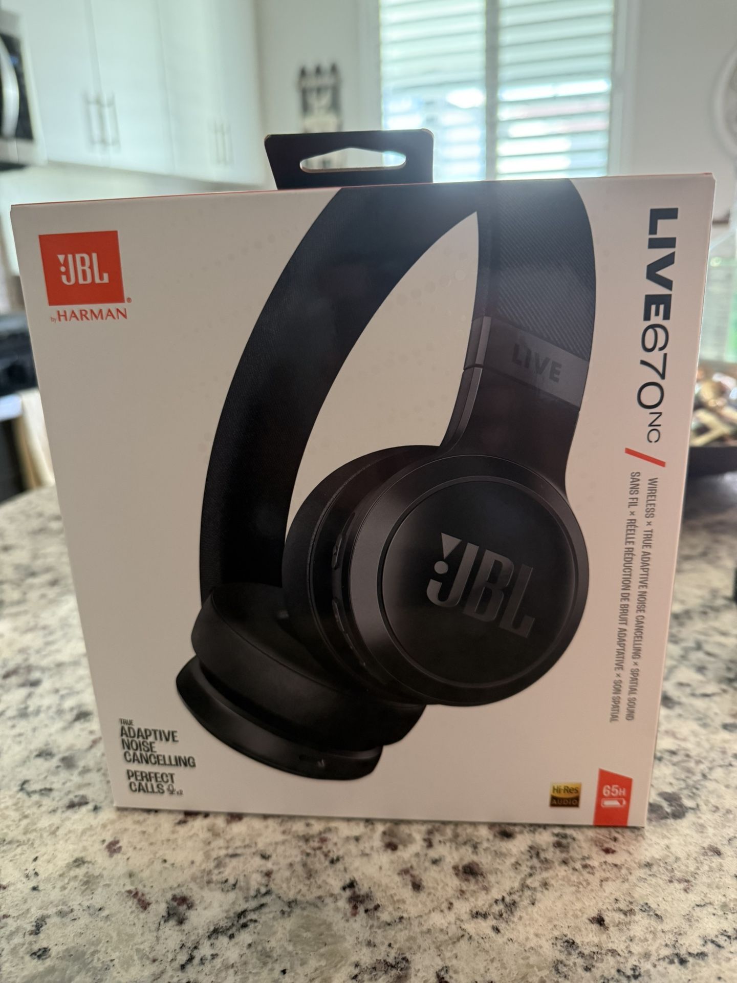 JBL Live670NC Wireless Headset