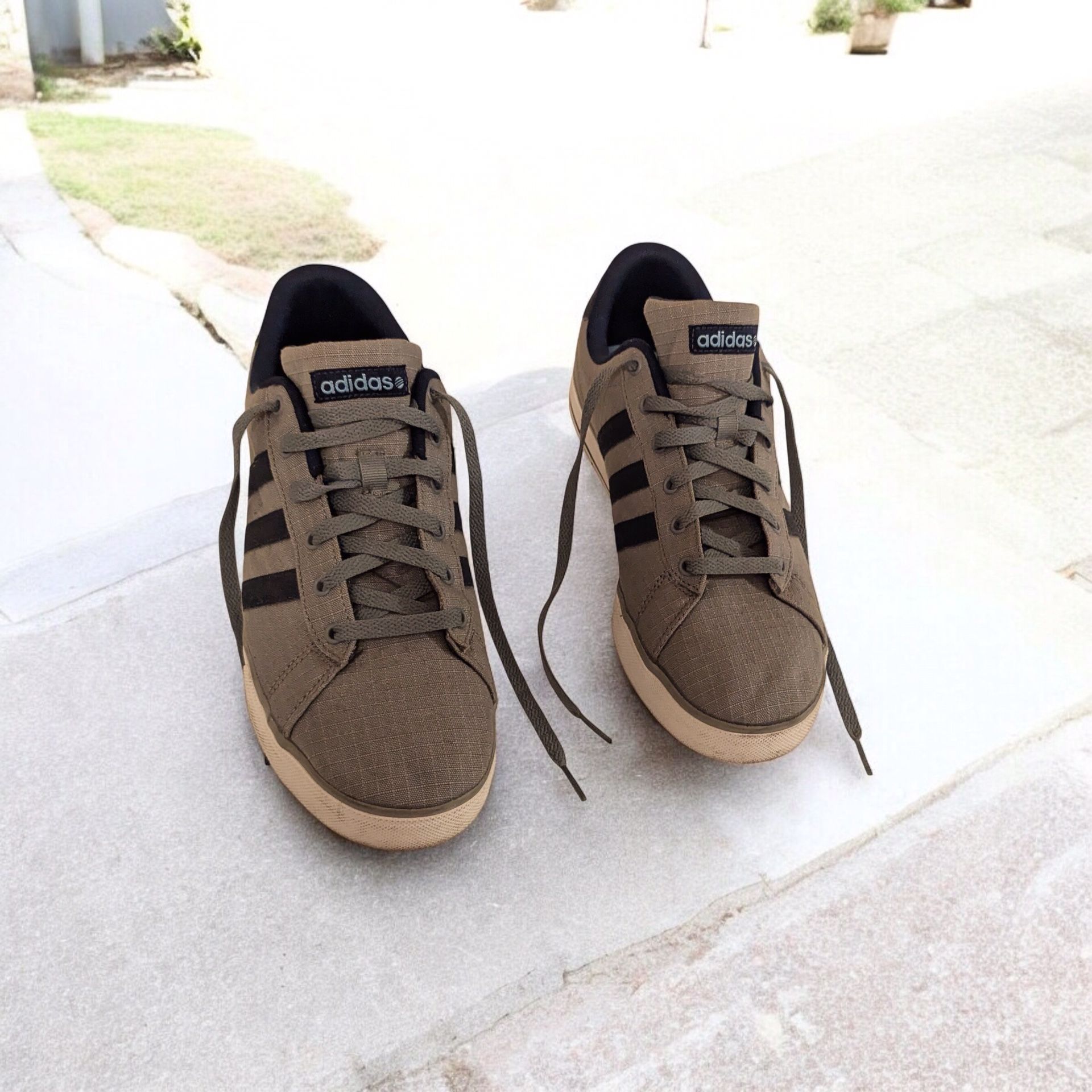 Adidas NEO Sneakers For Men 11 1/2