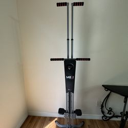 Maxiclimber Exercise Machine (like new)