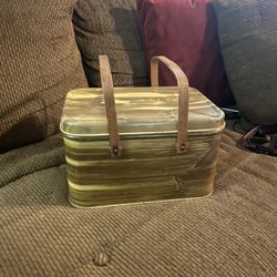 Vintage Picnic Basket 