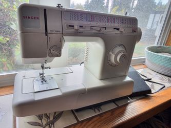 Singer Sewing Machine 5050C