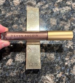 NEW KEVIN AUCOIN THE MOLTEN LIP COLOR IN TITANIUM $8!!!