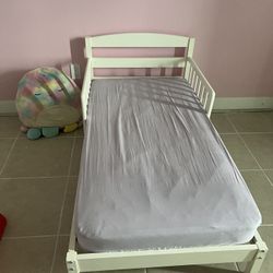 Toddler Bed And Shoes 