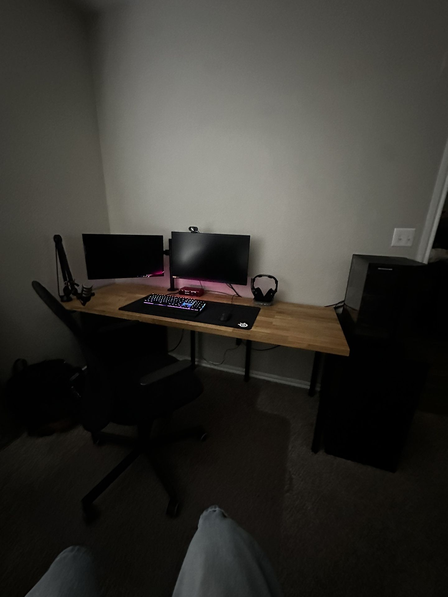 Duel Monitor High End Pc Setup