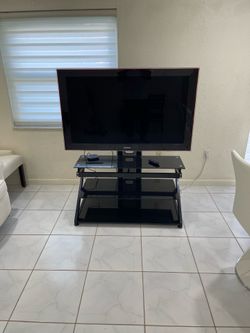 Samsung TVs with stands