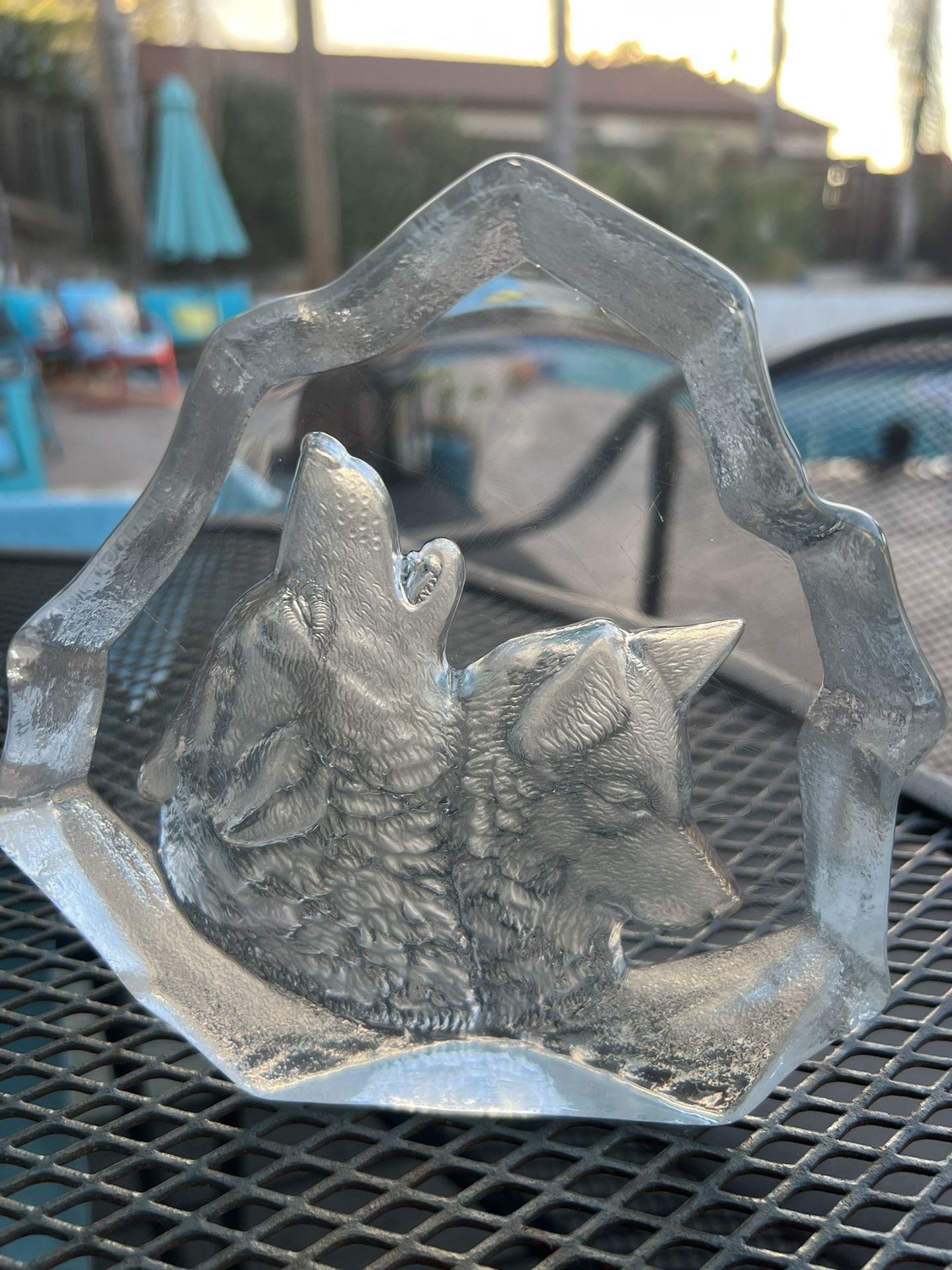 Crystal Sculpture Etched Glass Wolves Figurine 