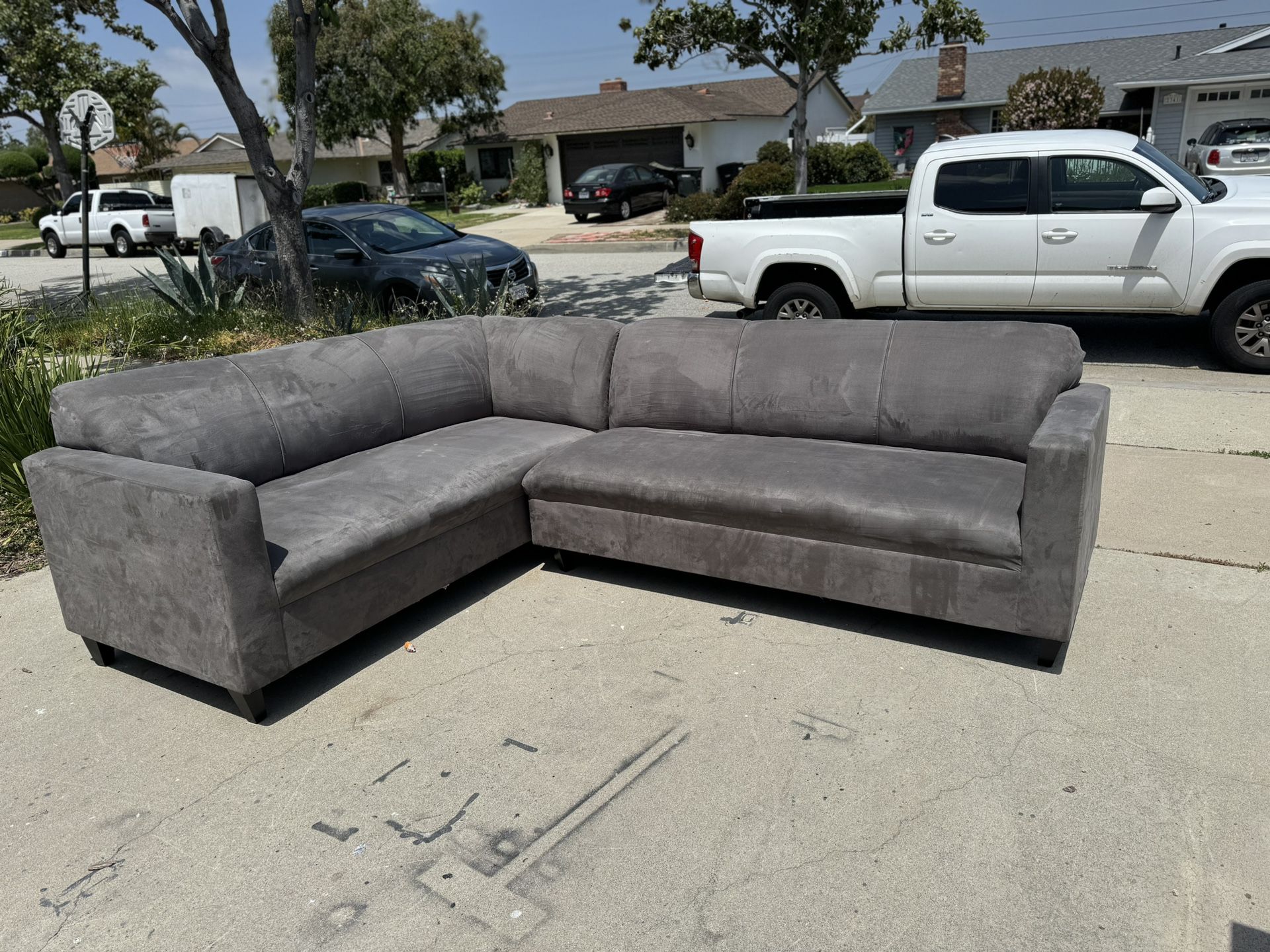 2Pc Suede Sectional Couch DELIVERY AVAILABLE 