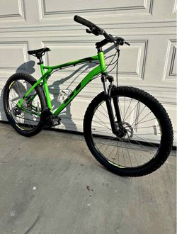 GT Mountain Bike